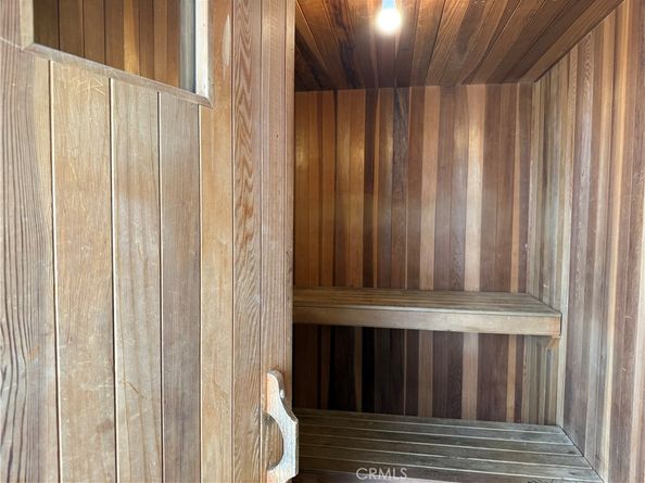 7035 Woodley 116, Van Nuys CA 91406