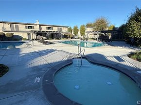 22049 Oxnard, Woodland Hills CA 91367