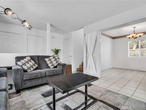 9155 Cedros Avenue 12, Panorama City CA 91402