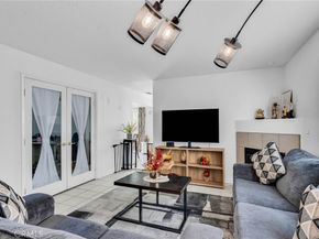 9155 Cedros Avenue 12, Panorama City CA 91402