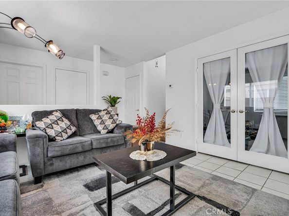 9155 Cedros Avenue 12, Panorama City CA 91402