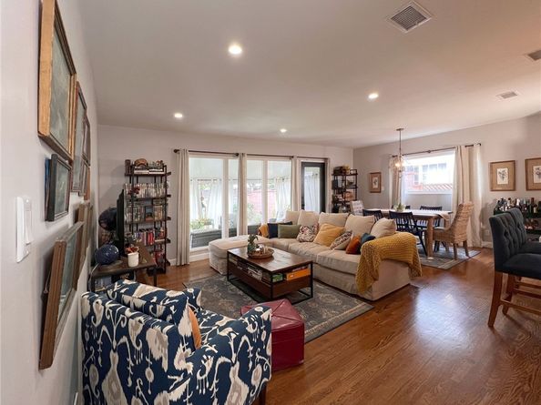 6110 E Walton, Long Beach CA 90815