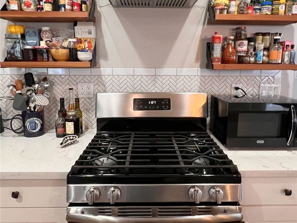 6110 E Walton, Long Beach CA 90815