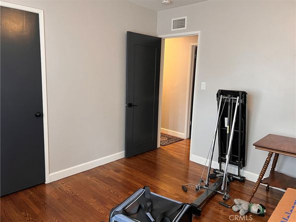 6110 E Walton, Long Beach CA 90815