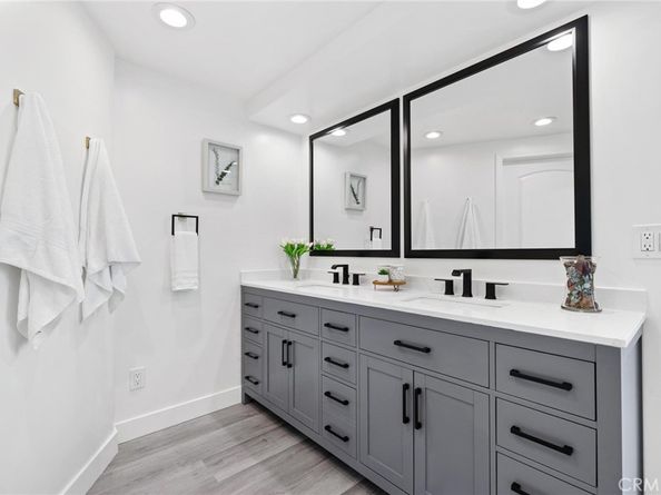 8356 Vanalden, Northridge CA 91324