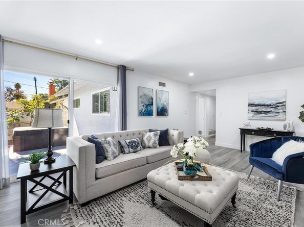 8356 Vanalden, Northridge CA 91324