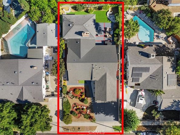 8356 Vanalden, Northridge CA 91324