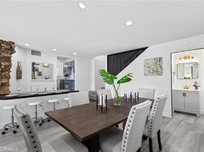 8356 Vanalden, Northridge CA 91324