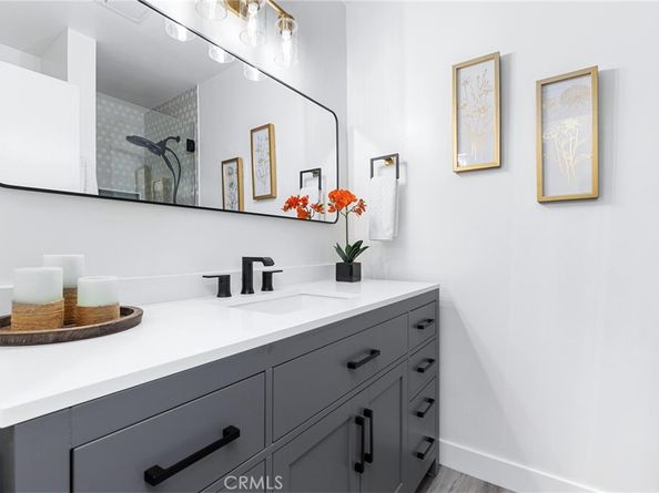 8356 Vanalden, Northridge CA 91324