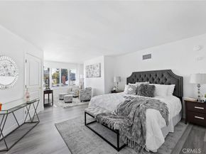 8356 Vanalden, Northridge CA 91324