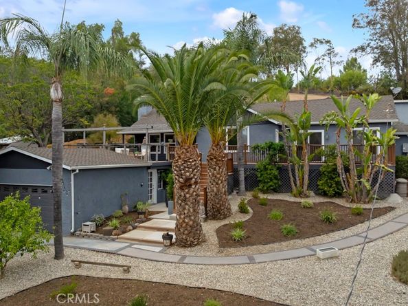 19419 Oxnard Street, Tarzana CA 91356