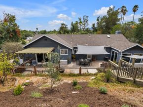 19419 Oxnard Street, Tarzana CA 91356