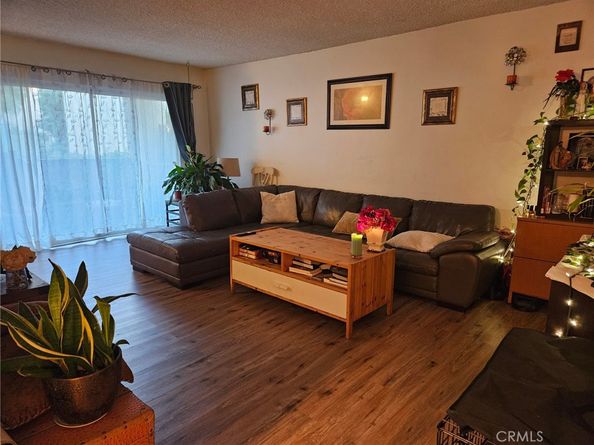 18307 Burbank Boulevard 41, Tarzana CA 91356