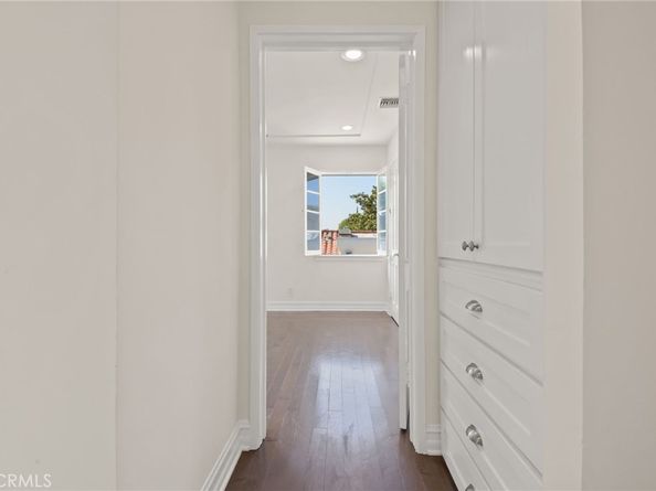 732 N Crescent Heights, Los Angeles CA 90046