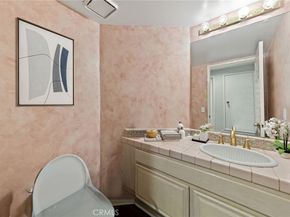 20950 Oxnard Street 54, Woodland Hills CA 91367