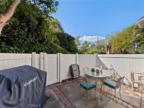 20950 Oxnard Street 54, Woodland Hills CA 91367