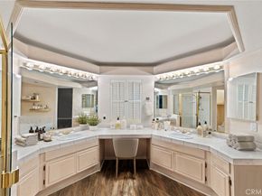 20950 Oxnard Street 54, Woodland Hills CA 91367