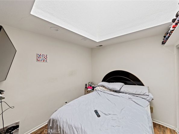 20950 Oxnard Street 54, Woodland Hills CA 91367