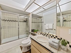 20950 Oxnard Street 54, Woodland Hills CA 91367