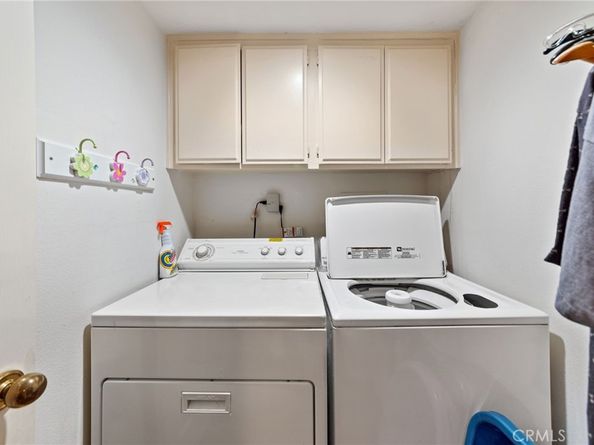 20950 Oxnard Street 54, Woodland Hills CA 91367