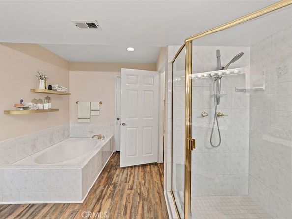 20950 Oxnard Street 54, Woodland Hills CA 91367