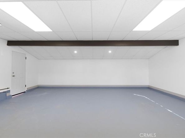 8581 Owensmouth, Canoga Park CA 91304