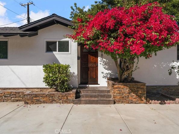 8581 Owensmouth, Canoga Park CA 91304