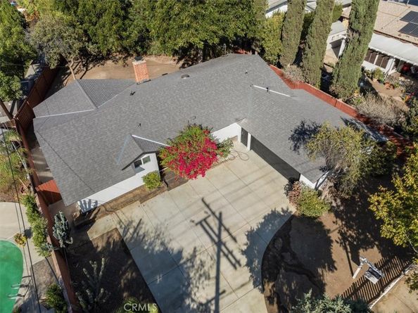 8581 Owensmouth, Canoga Park CA 91304