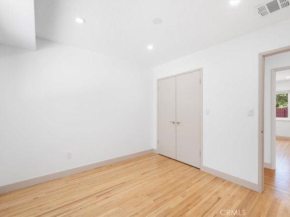 8581 Owensmouth, Canoga Park CA 91304