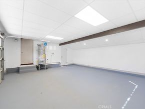 8581 Owensmouth, Canoga Park CA 91304