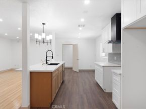 8581 Owensmouth, Canoga Park CA 91304