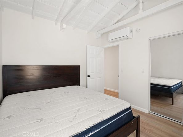 1523 Rock Glen Avenue, Glendale CA 91205
