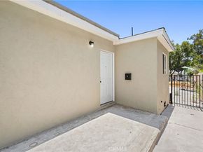 1523 Rock Glen Avenue, Glendale CA 91205