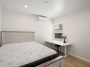 1523 Rock Glen Avenue, Glendale CA 91205