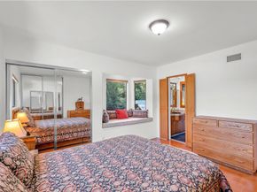 4772 Excelente Drive, Woodland Hills CA 91364