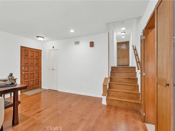 4772 Excelente Drive, Woodland Hills CA 91364