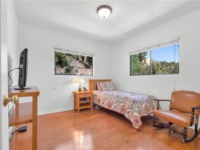 4772 Excelente Drive, Woodland Hills CA 91364