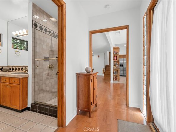 4772 Excelente Drive, Woodland Hills CA 91364