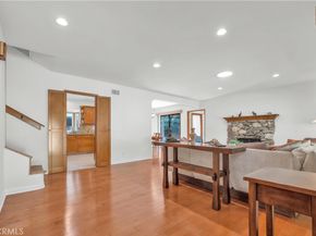 4772 Excelente Drive, Woodland Hills CA 91364