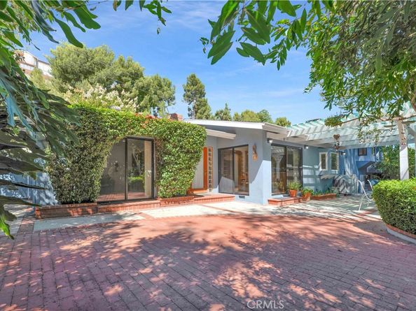 4772 Excelente Drive, Woodland Hills CA 91364