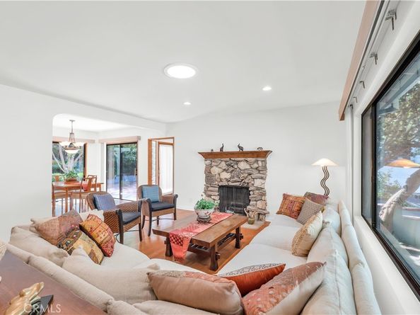4772 Excelente Drive, Woodland Hills CA 91364
