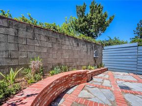 21333 Lassen Street 6H, Chatsworth CA 91311