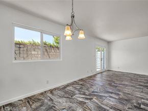 21333 Lassen Street 6H, Chatsworth CA 91311