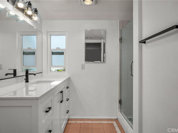 21333 Lassen Street 6H, Chatsworth CA 91311