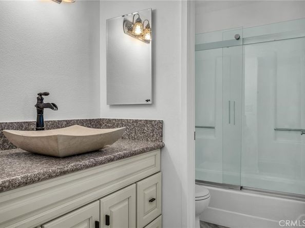 21333 Lassen Street 6H, Chatsworth CA 91311