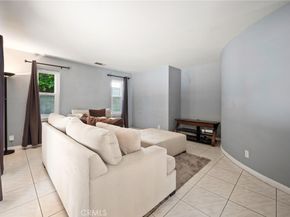 17543 Saticoy St, Northridge CA 91325