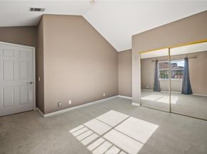 17543 Saticoy St, Northridge CA 91325