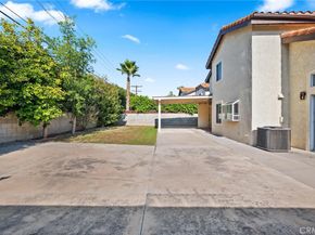 17543 Saticoy St, Northridge CA 91325