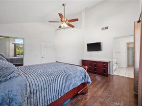 17543 Saticoy St, Northridge CA 91325