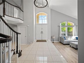 17543 Saticoy St, Northridge CA 91325
